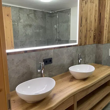 Soellhof Mit 11 Schlafzimmern I Grosser Gemeinschaftsraum I Skibushaltestelle I 10 Min Zum Skigebiet *