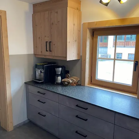 Soellhof Mit 11 Schlafzimmern I Grosser Gemeinschaftsraum I Skibushaltestelle I 10 Min Zum Skigebiet Дом отдыха Криммл