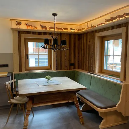 Soellhof Mit 11 Schlafzimmern I Grosser Gemeinschaftsraum I Skibushaltestelle I 10 Min Zum Skigebiet