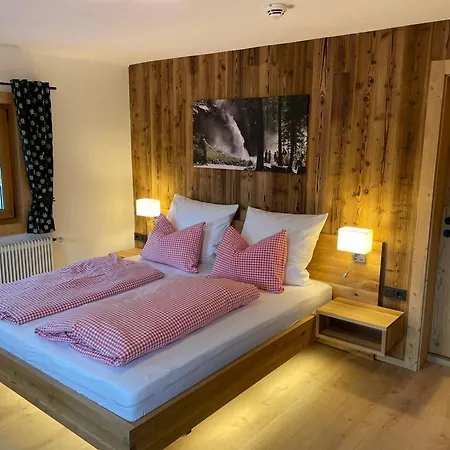 Soellhof Mit 11 Schlafzimmern I Grosser Gemeinschaftsraum I Skibushaltestelle I 10 Min Zum Skigebiet Дом отдыха