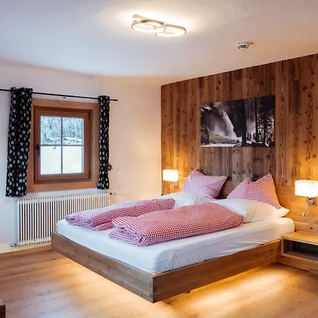 Soellhof Mit 11 Schlafzimmern I Grosser Gemeinschaftsraum I Skibushaltestelle I 10 Min Zum Skigebiet * Криммл