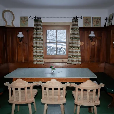 Soellhof Mit 11 Schlafzimmern I Grosser Gemeinschaftsraum I Skibushaltestelle I 10 Min Zum Skigebiet Дом отдыха Криммл