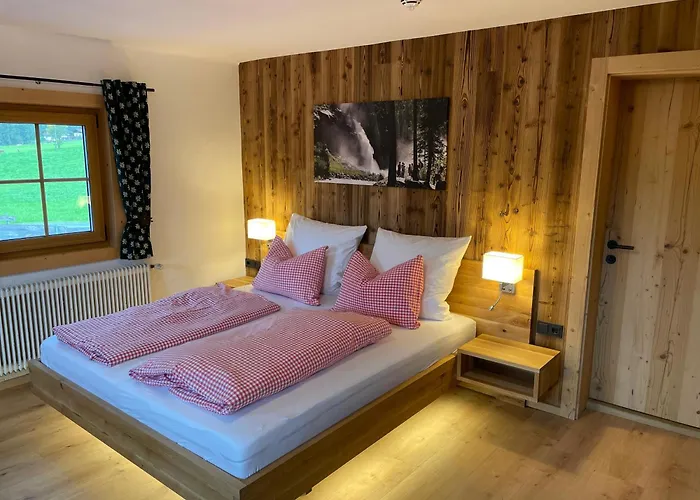 Soellhof Mit 11 Schlafzimmern I Grosser Gemeinschaftsraum I Skibushaltestelle I 10 Min Zum Skigebiet Hébergement de vacances