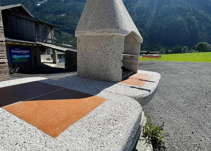 Soellhof Mit 11 Schlafzimmern I Grosser Gemeinschaftsraum I Skibushaltestelle I 10 Min Zum Skigebiet Дом отдыха Криммл