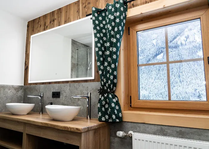 Soellhof Mit 11 Schlafzimmern I Grosser Gemeinschaftsraum I Skibushaltestelle I 10 Min Zum Skigebiet Дом отдыха