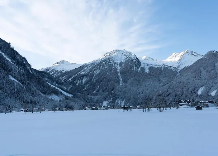 Soellhof Mit 11 Schlafzimmern I Grosser Gemeinschaftsraum I Skibushaltestelle I 10 Min Zum Skigebiet